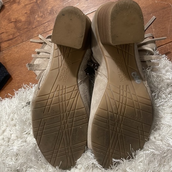 Kenneth Cole Reaction Suede Tan Open Toe Booties - Picture 10 of 11